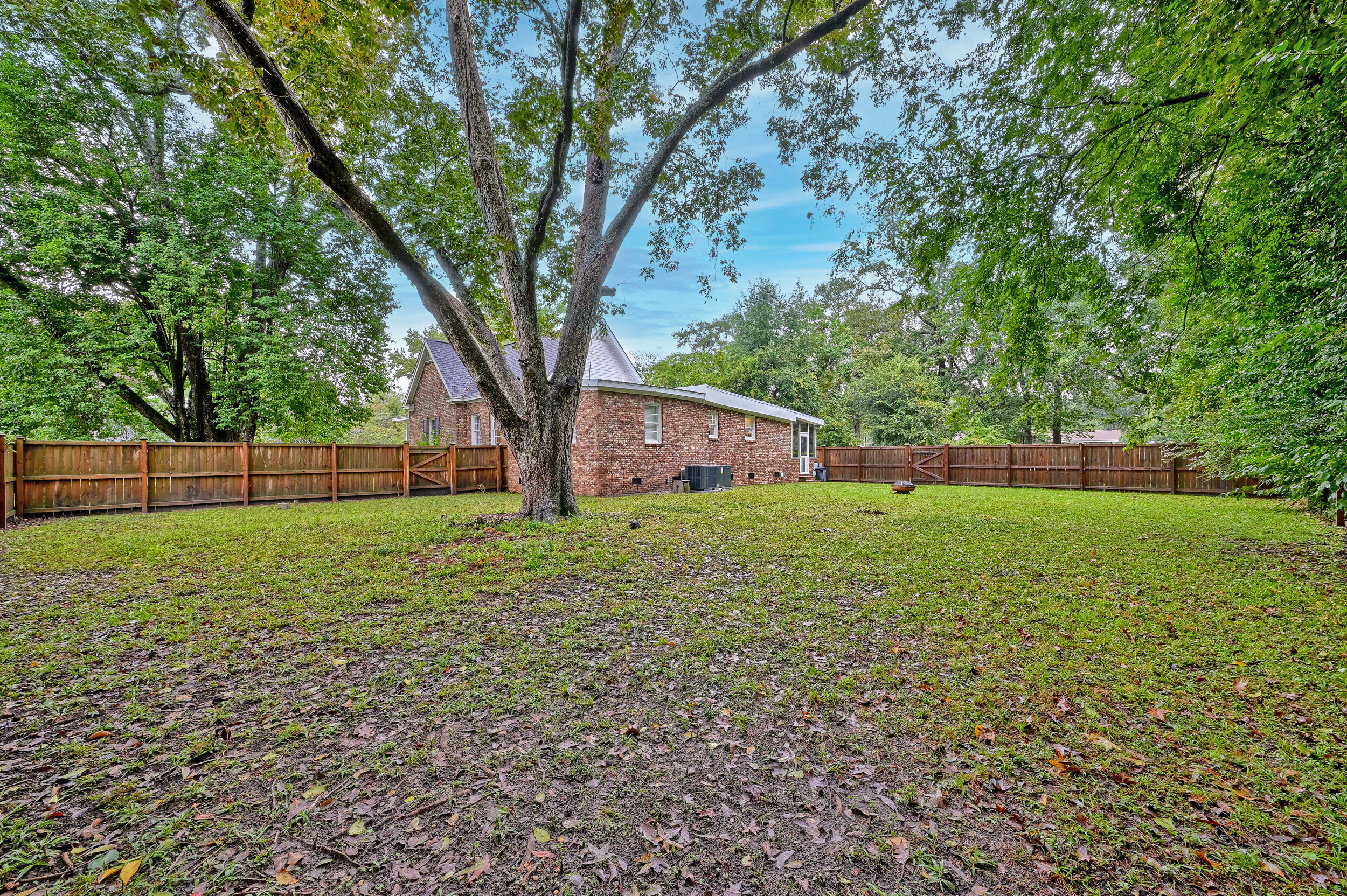 633 Gahagan Road Summerville, SC 29485 - Photo 21 of 41 DSC_1673-HDR(5)