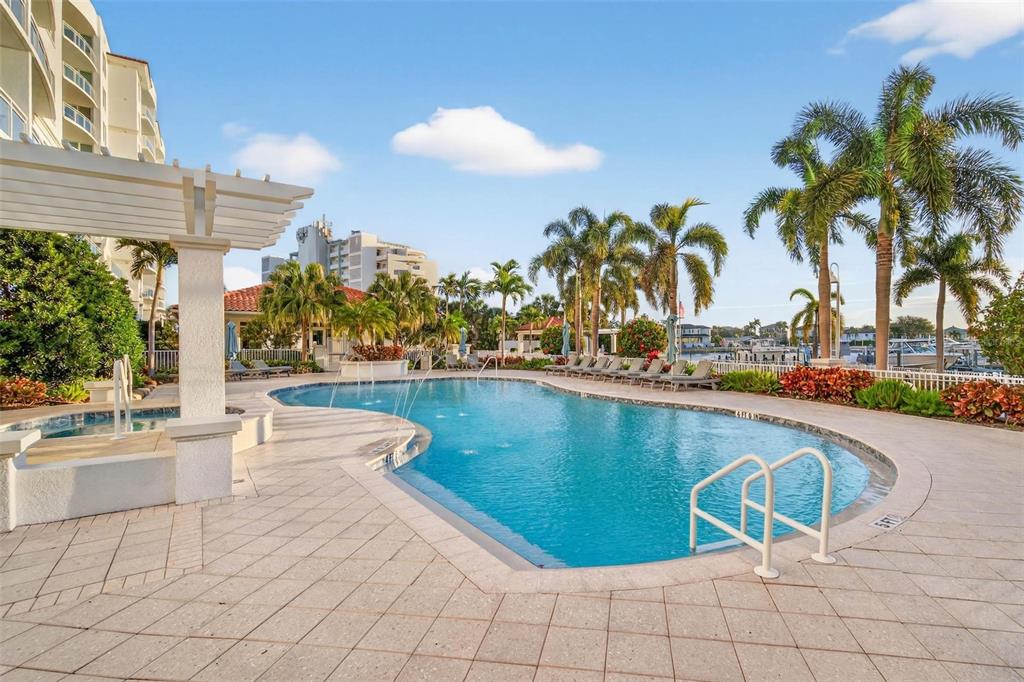 1325 Snell Isle Boulevard Northeast, Unit 302 St. Petersburg, FL 33704 - Photo 44 of 62