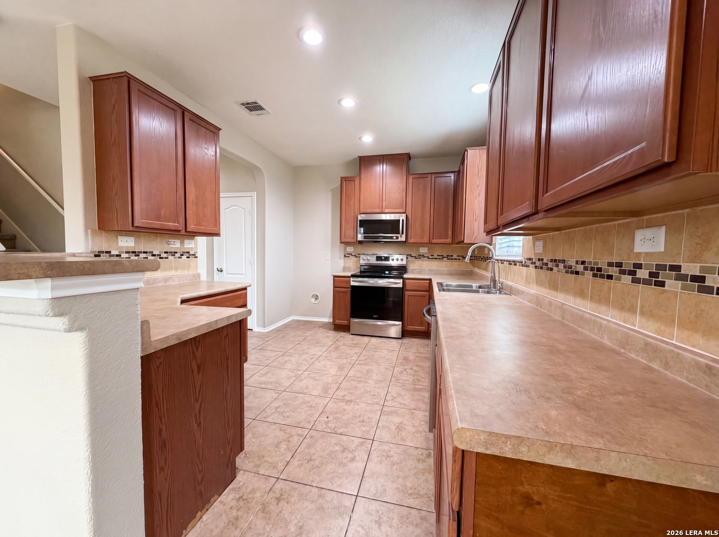 5733 Ty Lindstrom Schertz, TX 78108 - Photo 2 of 18