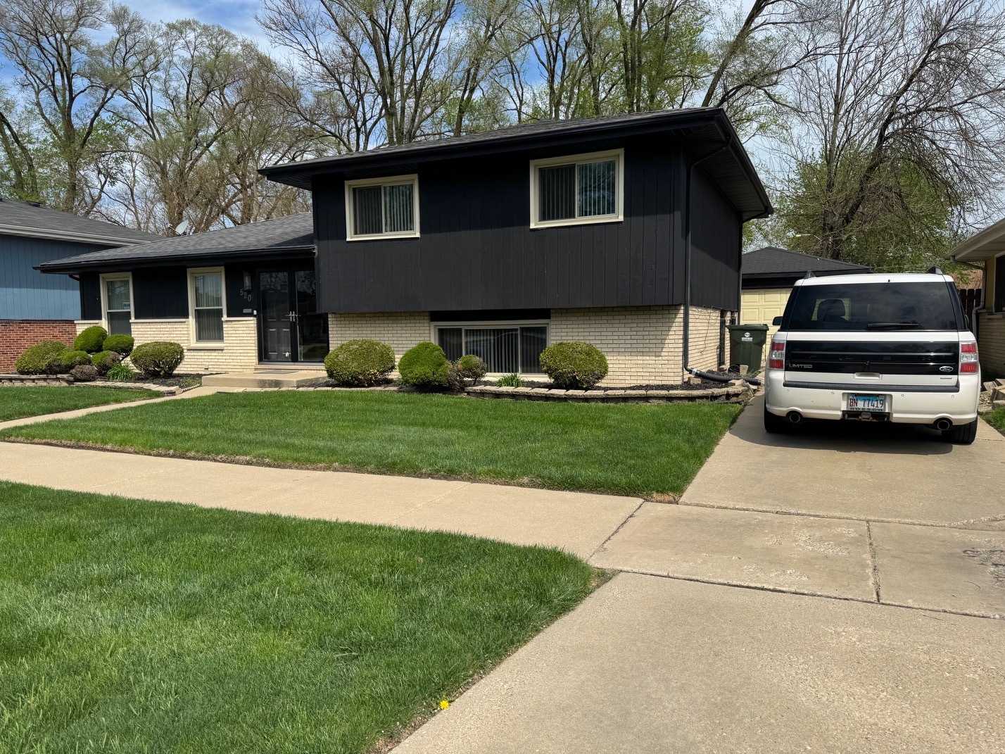 520 146th Street Dolton, IL 60419 - Photo 2 of 27