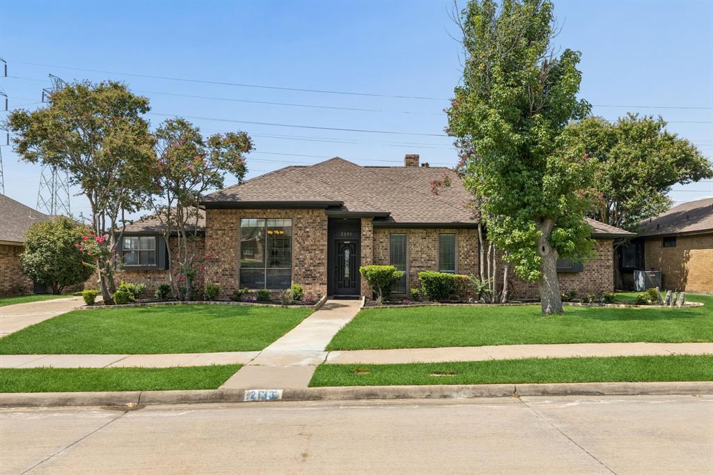2133 Hunters Ridge Carrollton, TX 75006 - Photo 1 of 25 Gallery Image 1