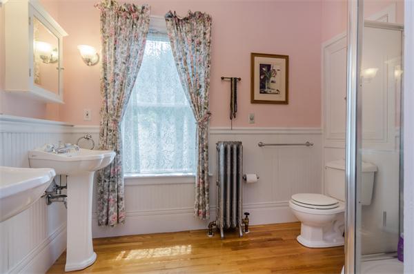 144 Dickerman Road Newton, MA 02461 - Photo 15 of 25 Gallery Image 15