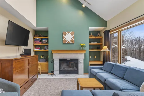 $459,000 | 180 High Ridge Road, Unit J11, Killington, VT 05751
