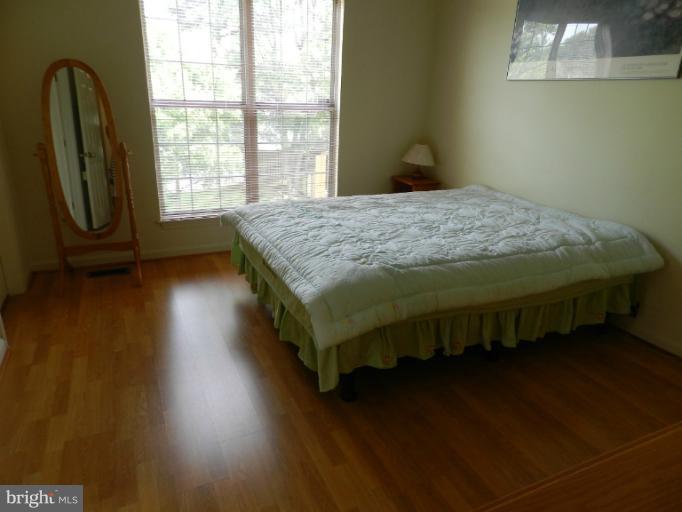 Bedroom (Master)