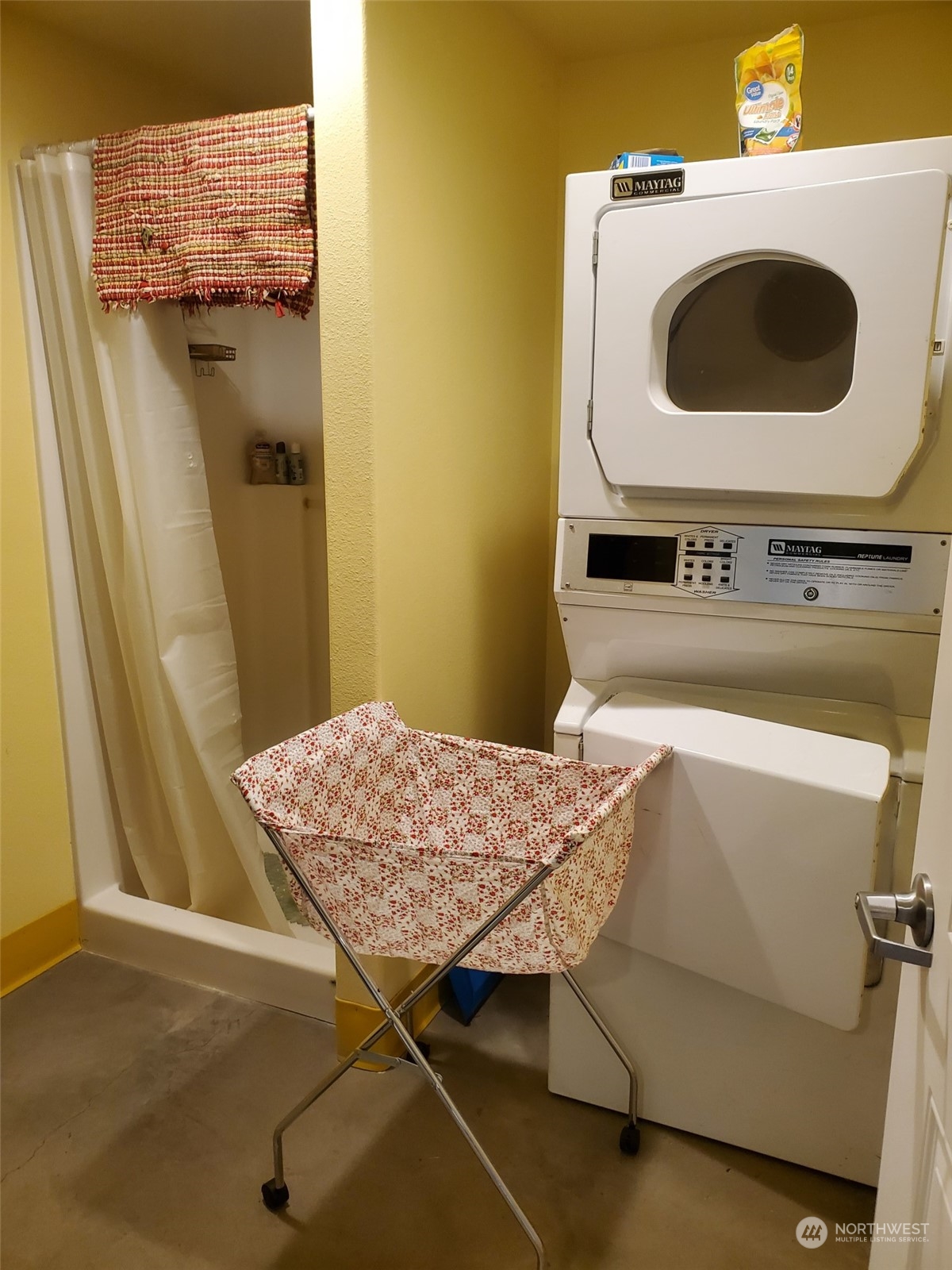 1377 Hining Road Winlock, WA 98596 - Photo 6 of 12