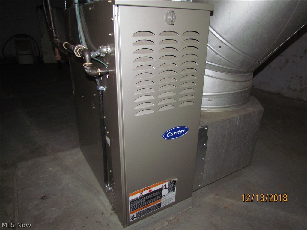 455 West Riddle Avenue Ravenna, OH 44266 - Photo 19 of 23 newer Carrier furnace.