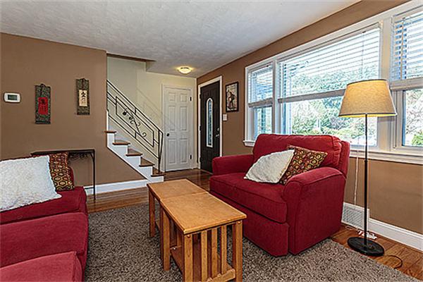 59 Ledge Hill Road Boston, MA 02132 - Photo 5 of 15