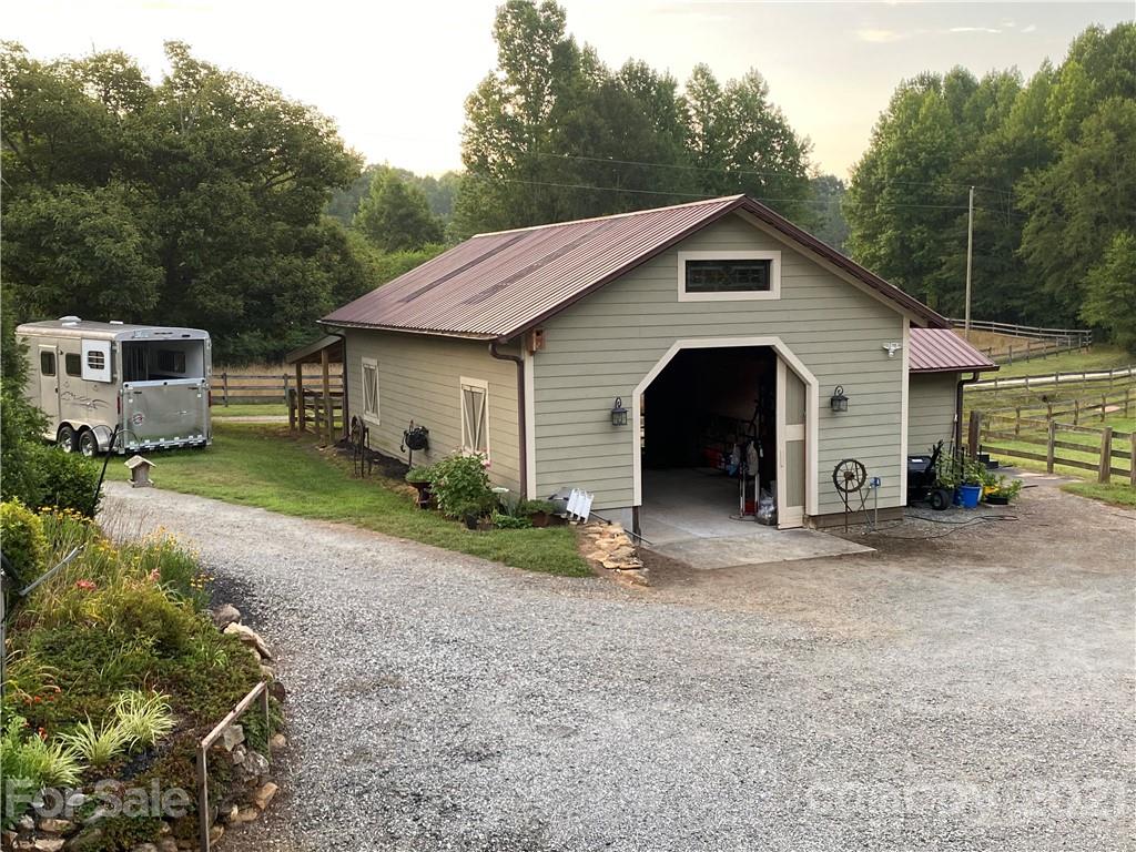 2933 Collinsville Road Columbus, NC 28722 - Photo 2 of 5 Gallery Image 2