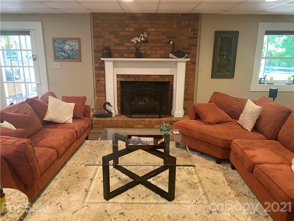 2933 Collinsville Road Columbus, NC 28722 - Photo 5 of 5 Gallery Image 5