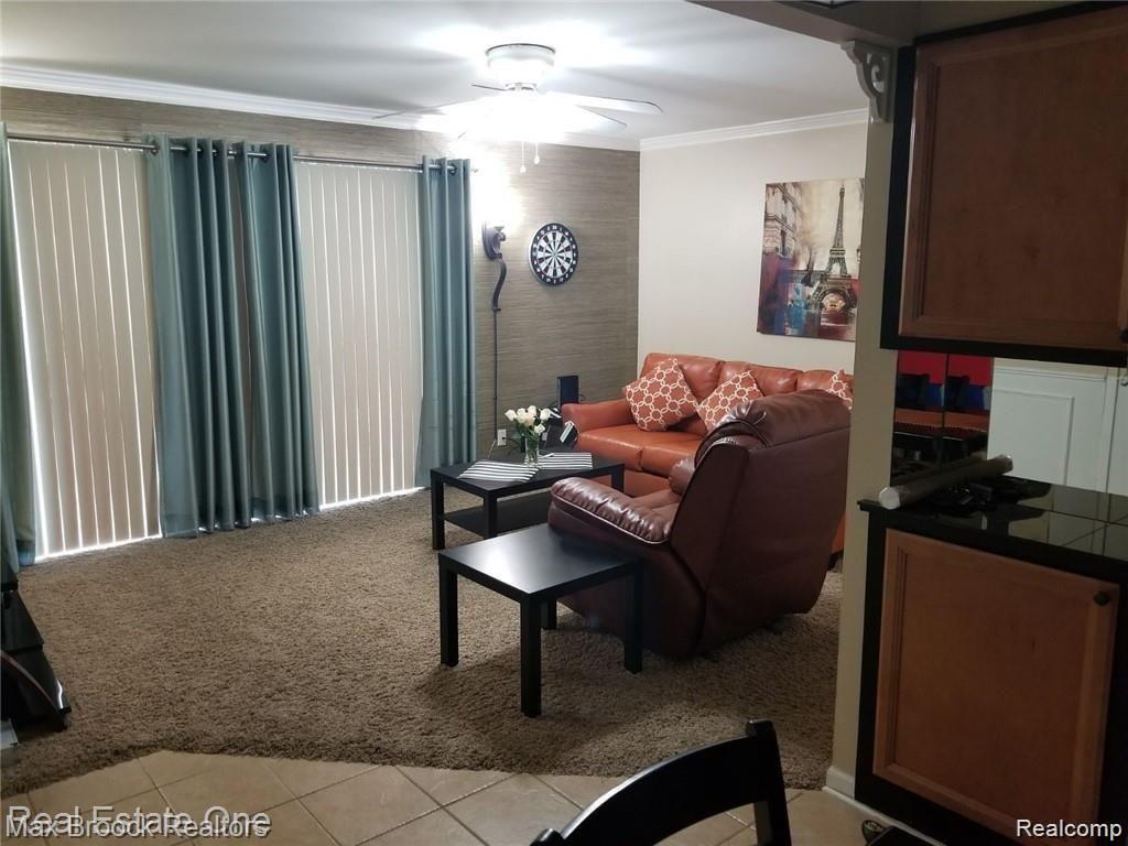 29313 Hayes Road, Unit G16 Warren, MI 48088 - Photo 4 of 7