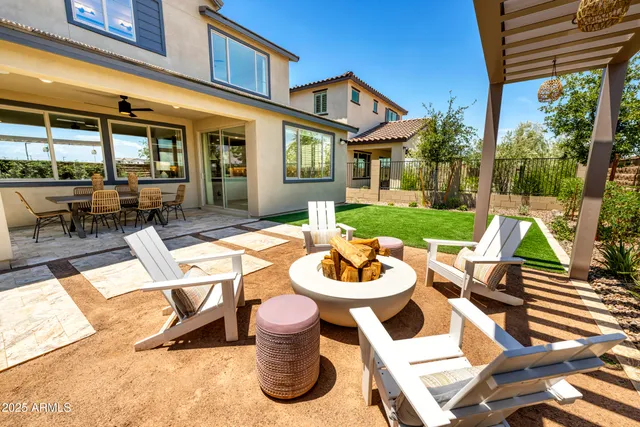a view of outdoor space yard and patio