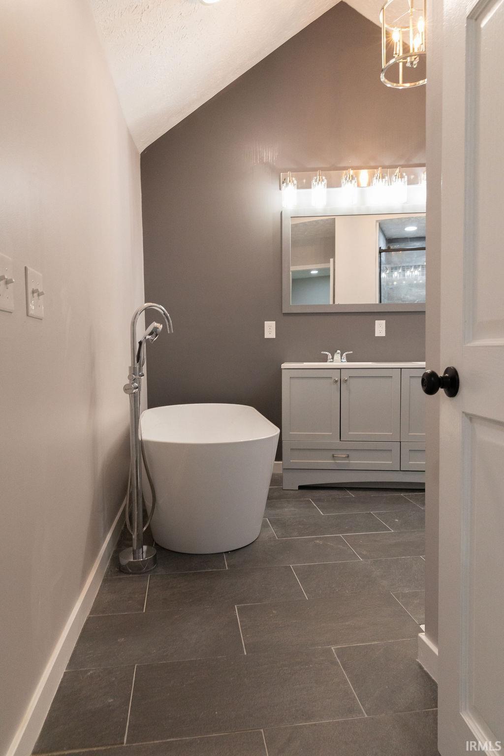 133 East Tennyson Road Boonville, IN 47601 - Photo 16 of 30