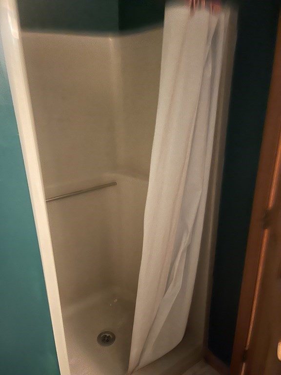 77 Glendale Road Northampton, MA 01062 - Photo 11 of 21 Gallery Image 11