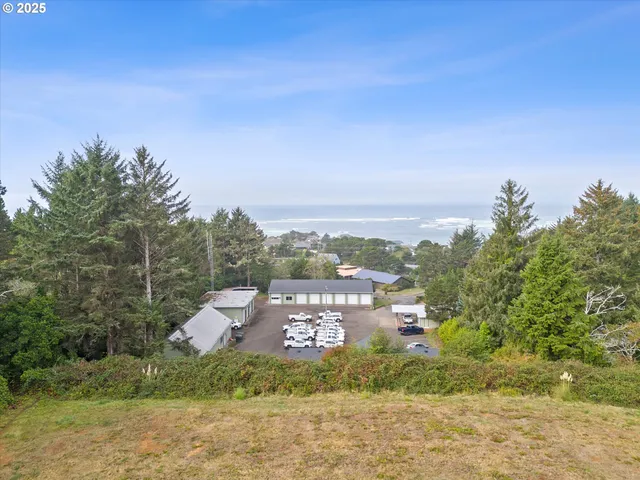$898,700 | 1200 Blk Norwood Drive, Waldport, OR 97394