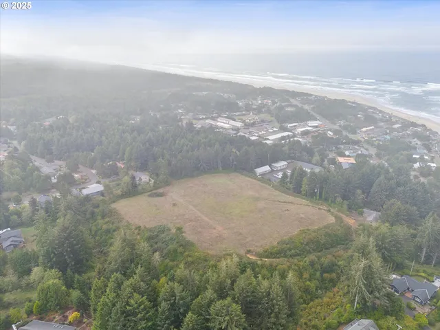 $898,700 | 1200 Blk Norwood Drive, Waldport, OR 97394