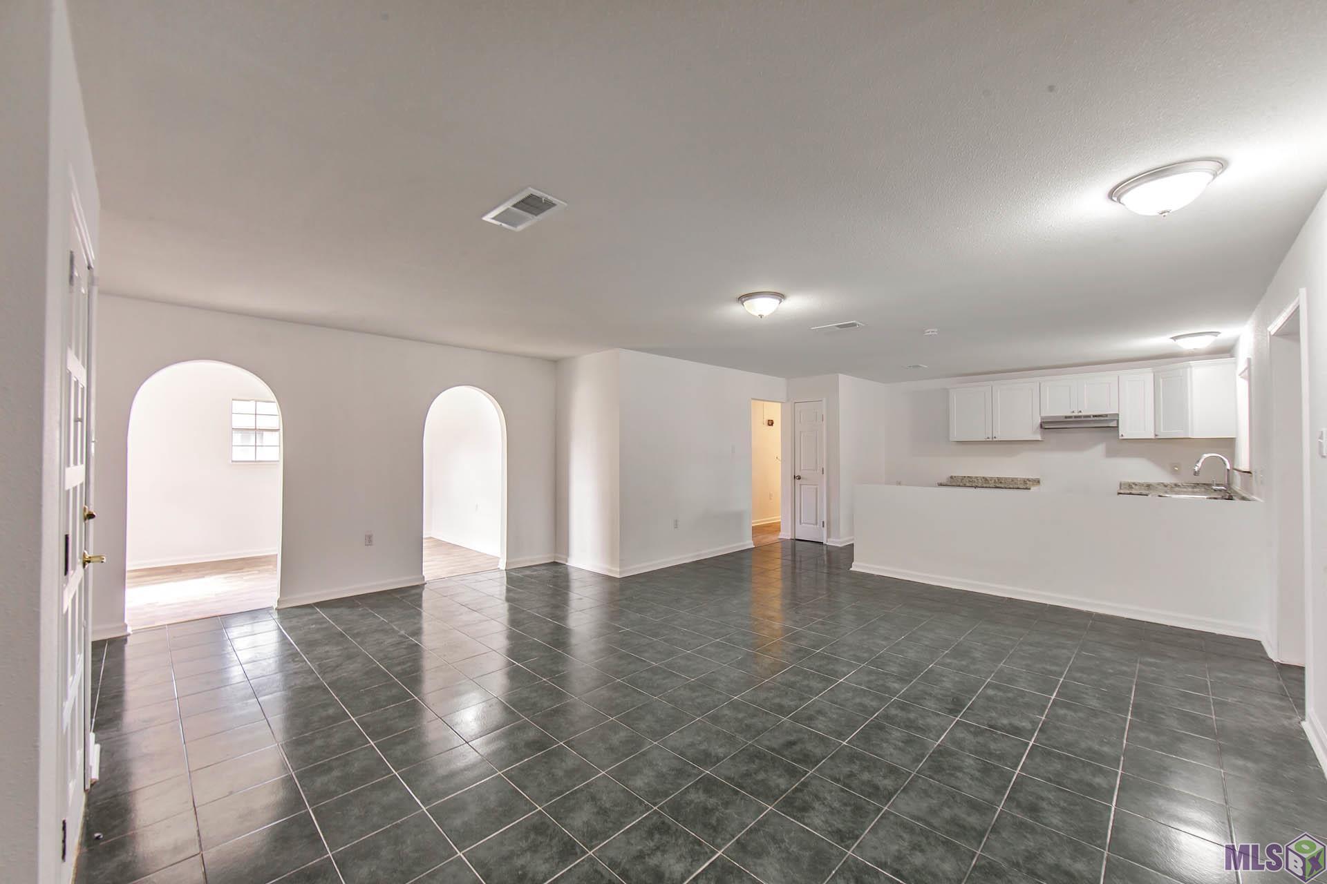 2007 Ruby Drive Houma, LA 70363 - Photo 4 of 13