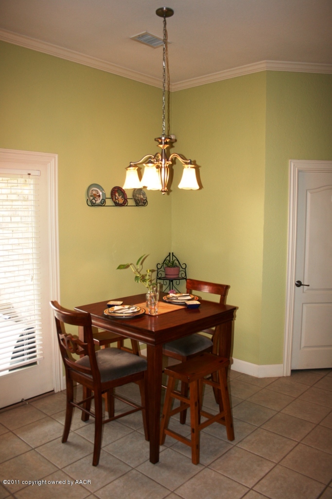 6807 Thunder Road Amarillo, TX 79119 - Photo 11 of 25 Breakfast Area