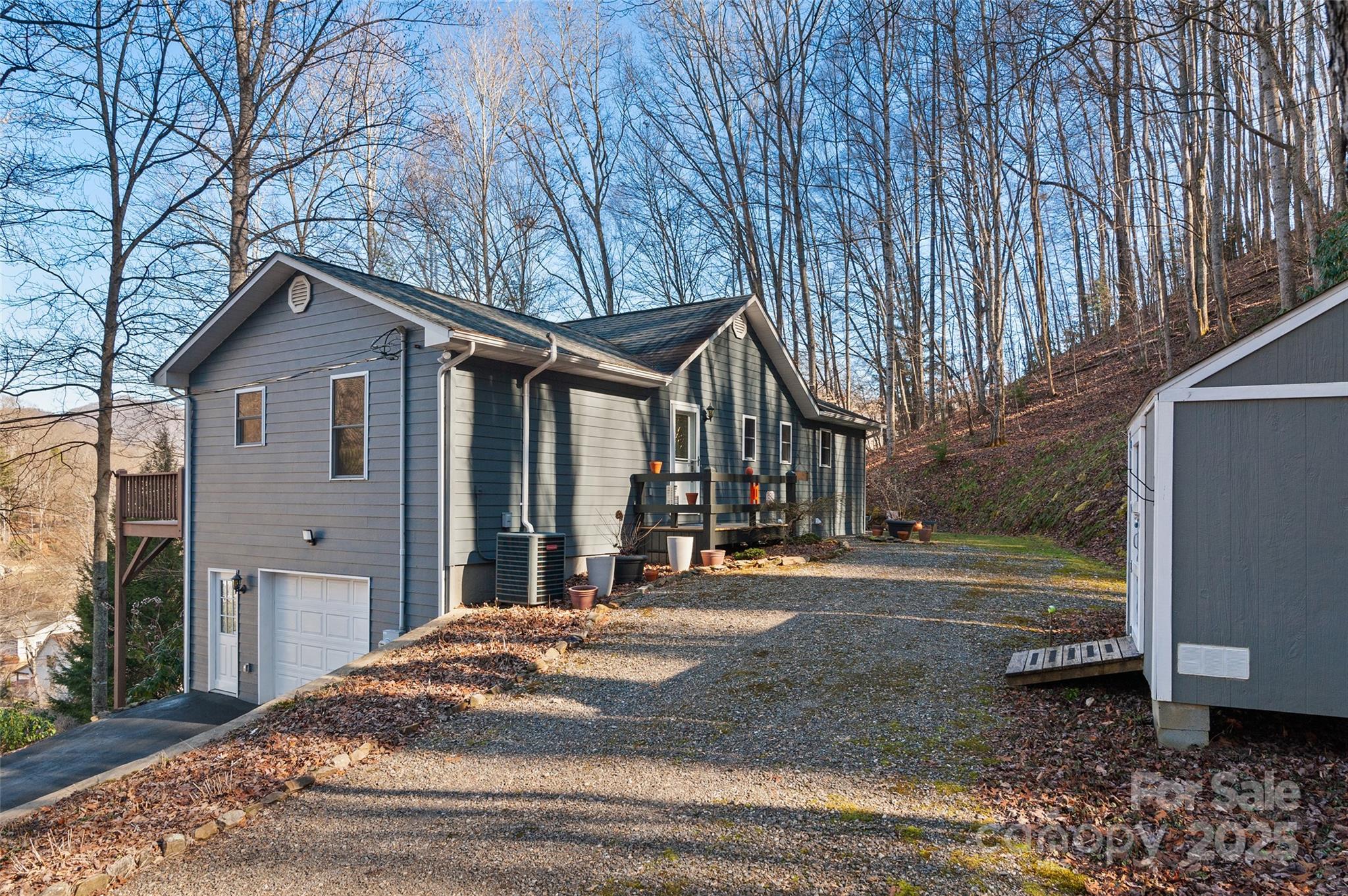 355 Fox Run Road Waynesville, NC 28785 - Photo 5 of 46 Gallery Image 5