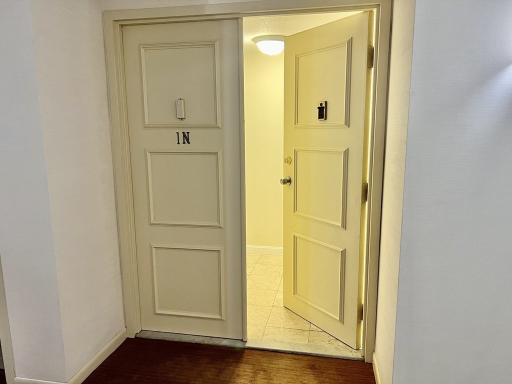 404 Paradise Road, Unit 1N Swampscott, MA 01907 - Photo 17 of 32