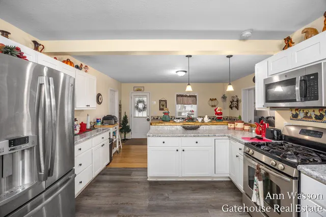 $270,000 | 400 West Grove Street, Greenville, MI 48838