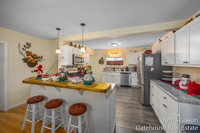 $270,000 | 400 West Grove Street, Greenville, MI 48838