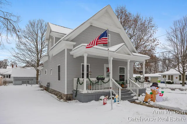 $270,000 | 400 West Grove Street, Greenville, MI 48838