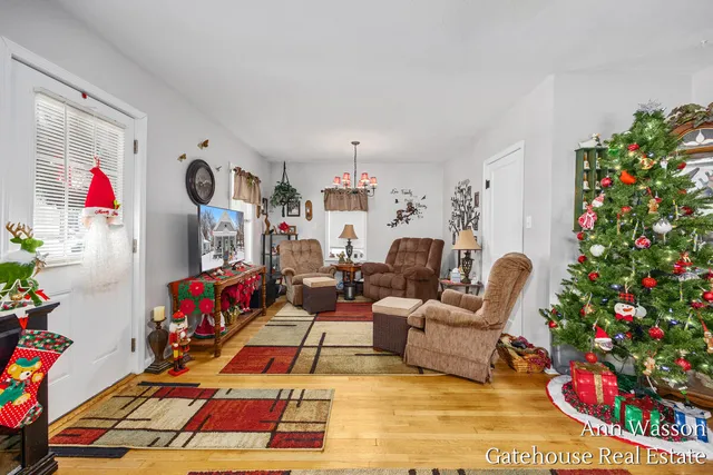 $270,000 | 400 West Grove Street, Greenville, MI 48838