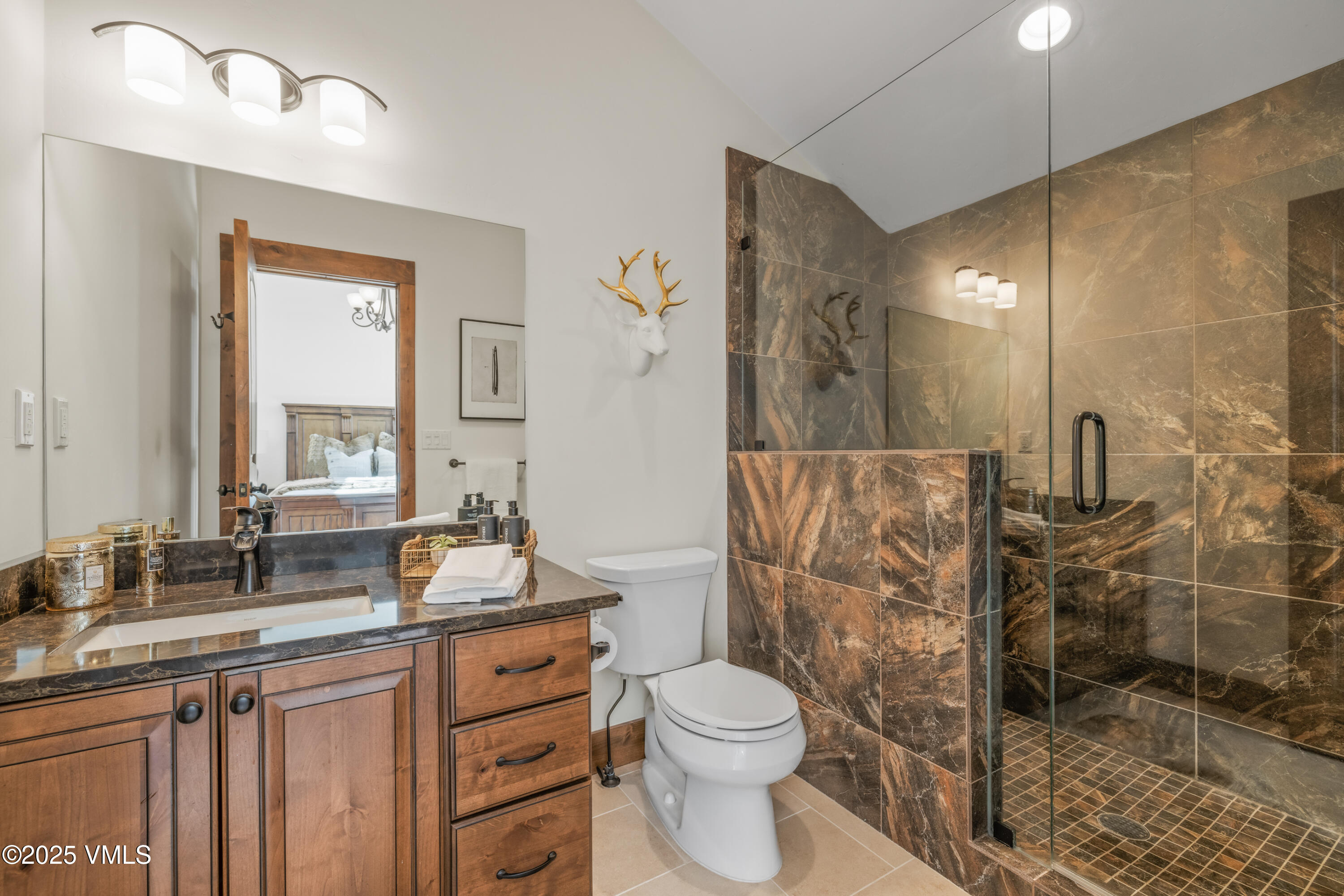 4040 Wildridge Road West Avon, CO 81620 - Photo 29 of 33 Upstairs Guest Bathroom 1