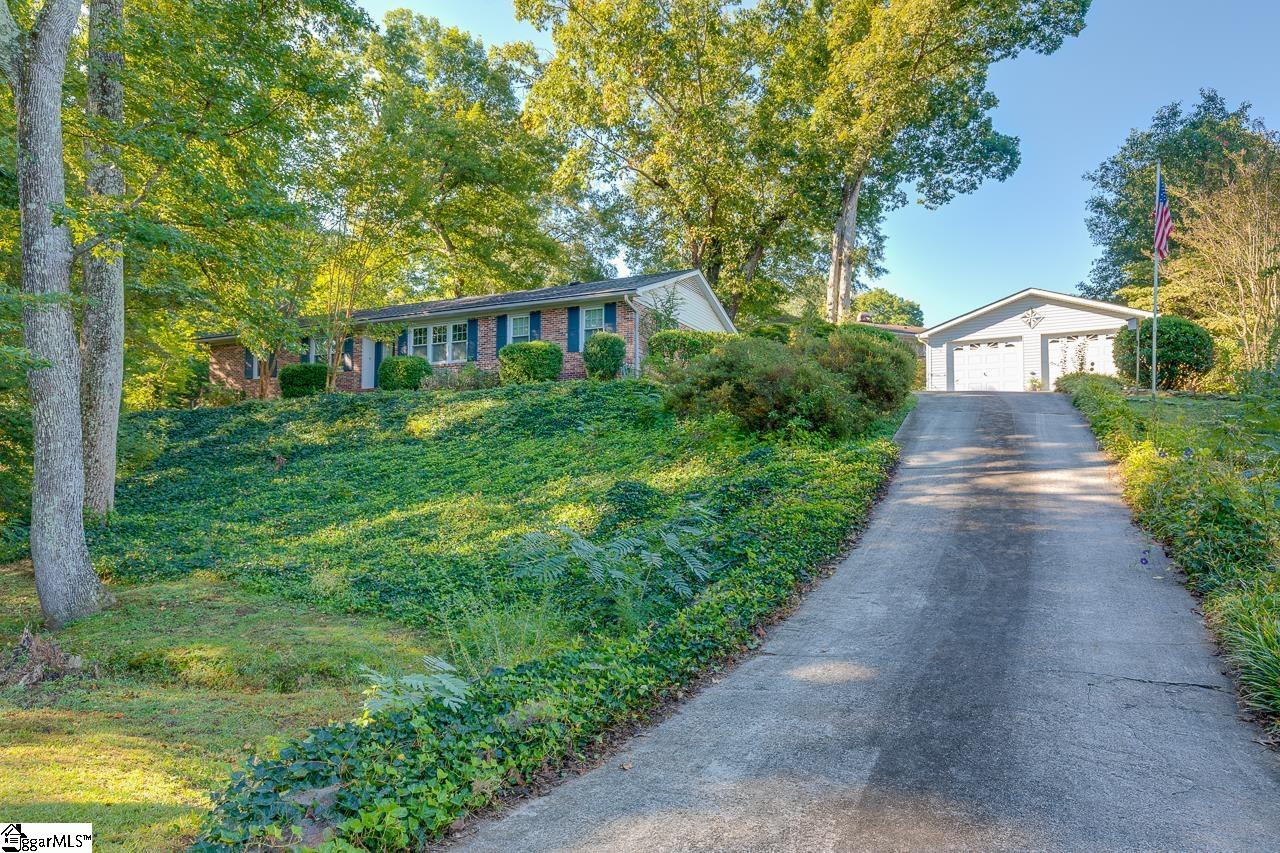 130 Colvin Road Greenville, SC 29615 - Photo 1 of 36 Gallery Image 1