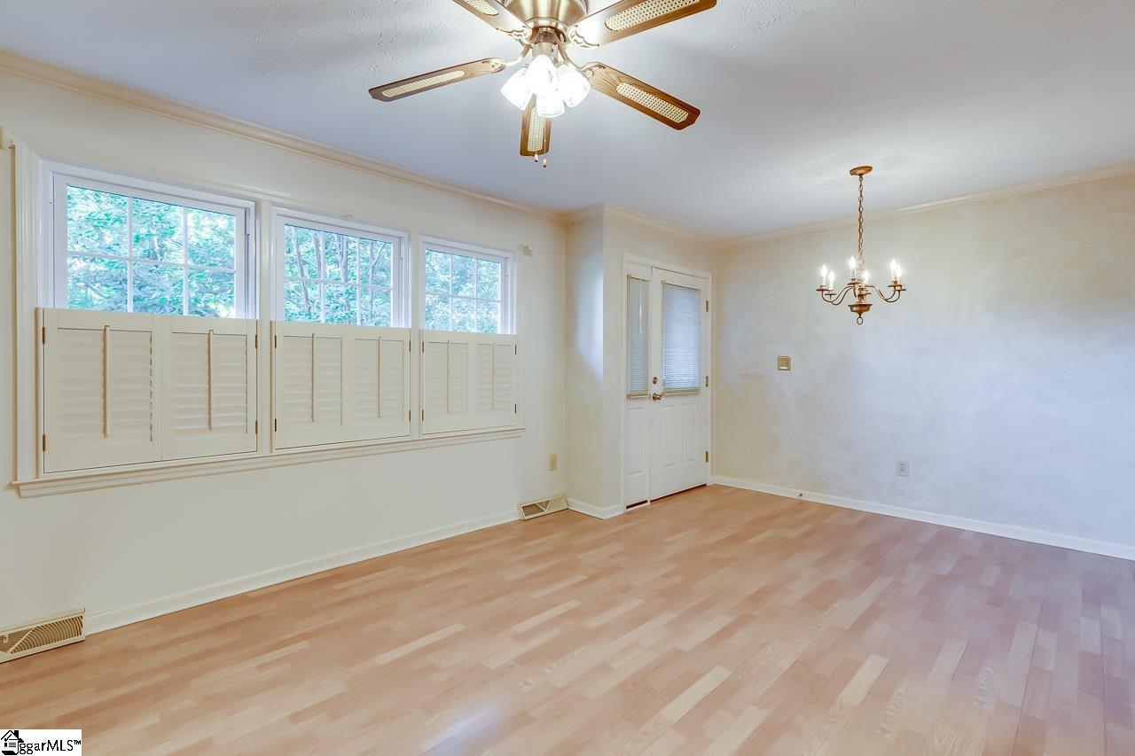 130 Colvin Road Greenville, SC 29615 - Photo 2 of 36 Gallery Image 2