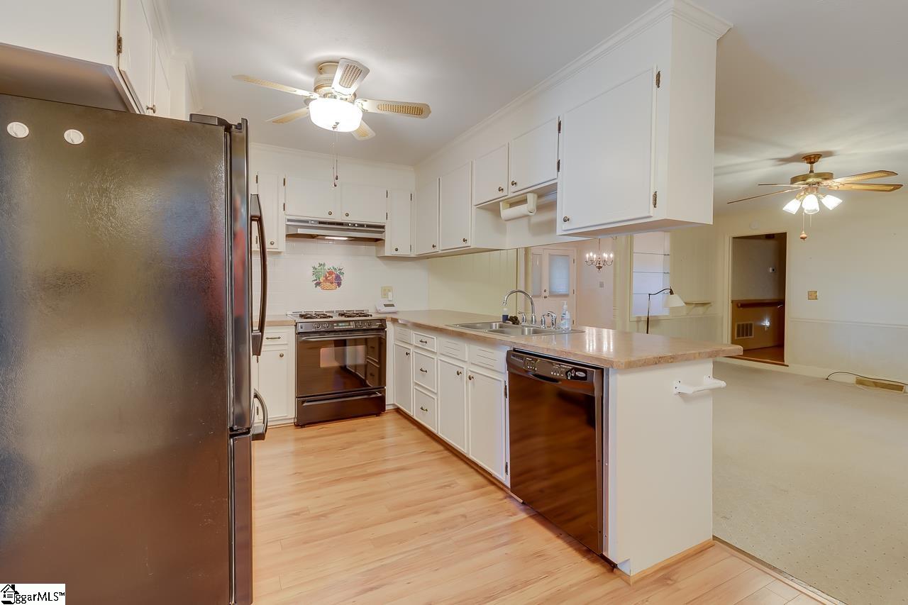 130 Colvin Road Greenville, SC 29615 - Photo 24 of 36 Gallery Image 24