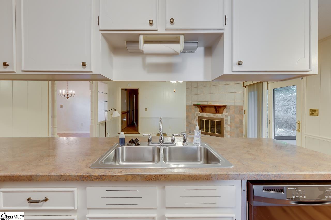 130 Colvin Road Greenville, SC 29615 - Photo 27 of 36 Gallery Image 27