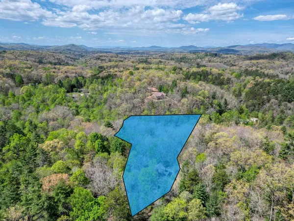 $465,000 | 442 Country Springs Lane, Murphy, NC 28906