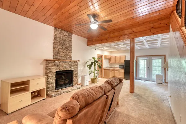 $465,000 | 442 Country Springs Lane, Murphy, NC 28906