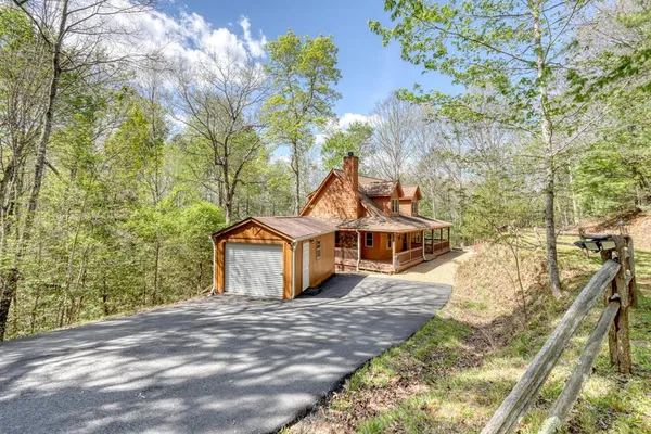 $465,000 | 442 Country Springs Lane, Murphy, NC 28906