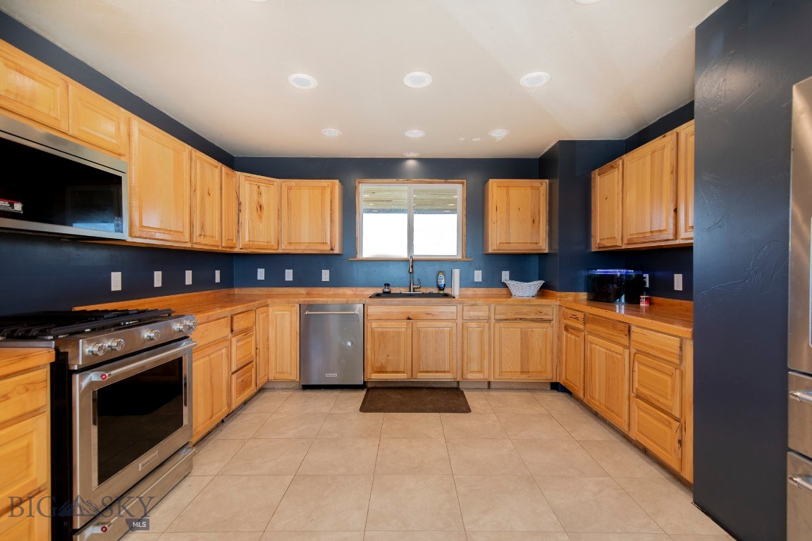 12192 Old Coach Road Three Forks, MT 59752 - Photo 33 of 88 Gallery Image 33