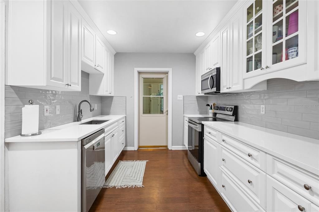 3030 Southwest 1st Avenue Gainesville, FL 32607 - Photo 5 of 42 Gallery Image 5