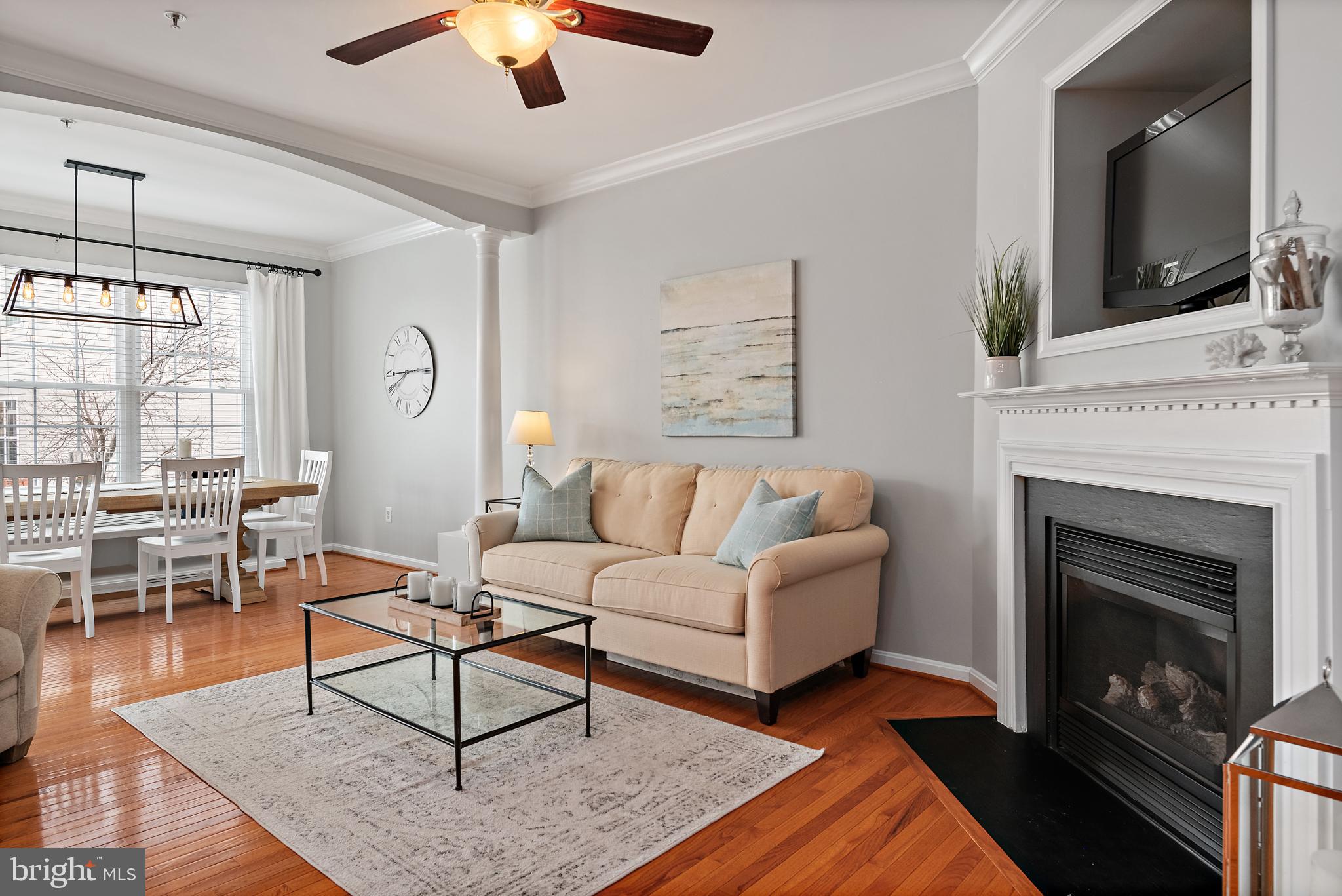 2306 Noblewood Road Edgewater, MD 21037 - Photo 11 of 53 Open Concept Living