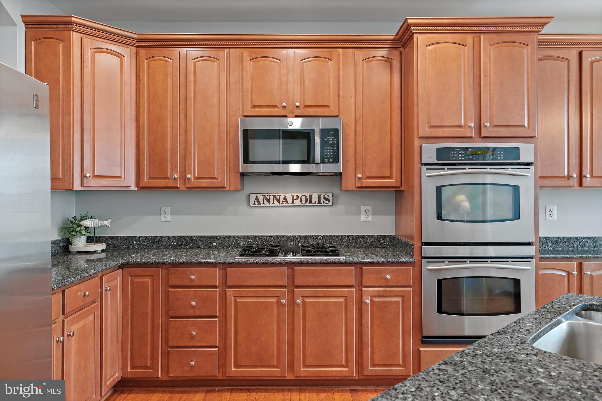 2306 Noblewood Road Edgewater, MD 21037 - Photo 15 of 53 Beautiful Cabinets - plenty of storage