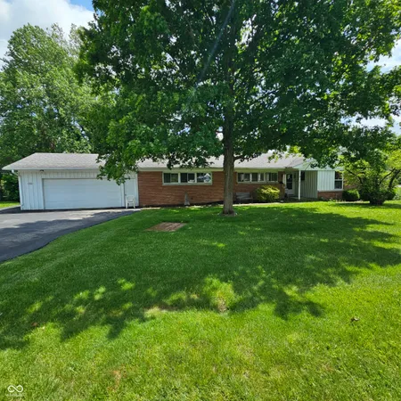 $229,900 | 302 East Drive, Connersville, IN 47331