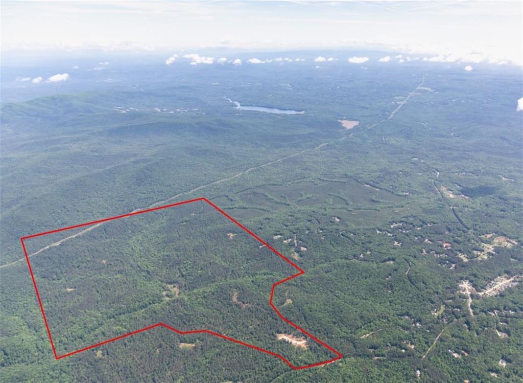 1600 White Road White, GA 30184 - Photo 2 of 17 a view of a bathroom