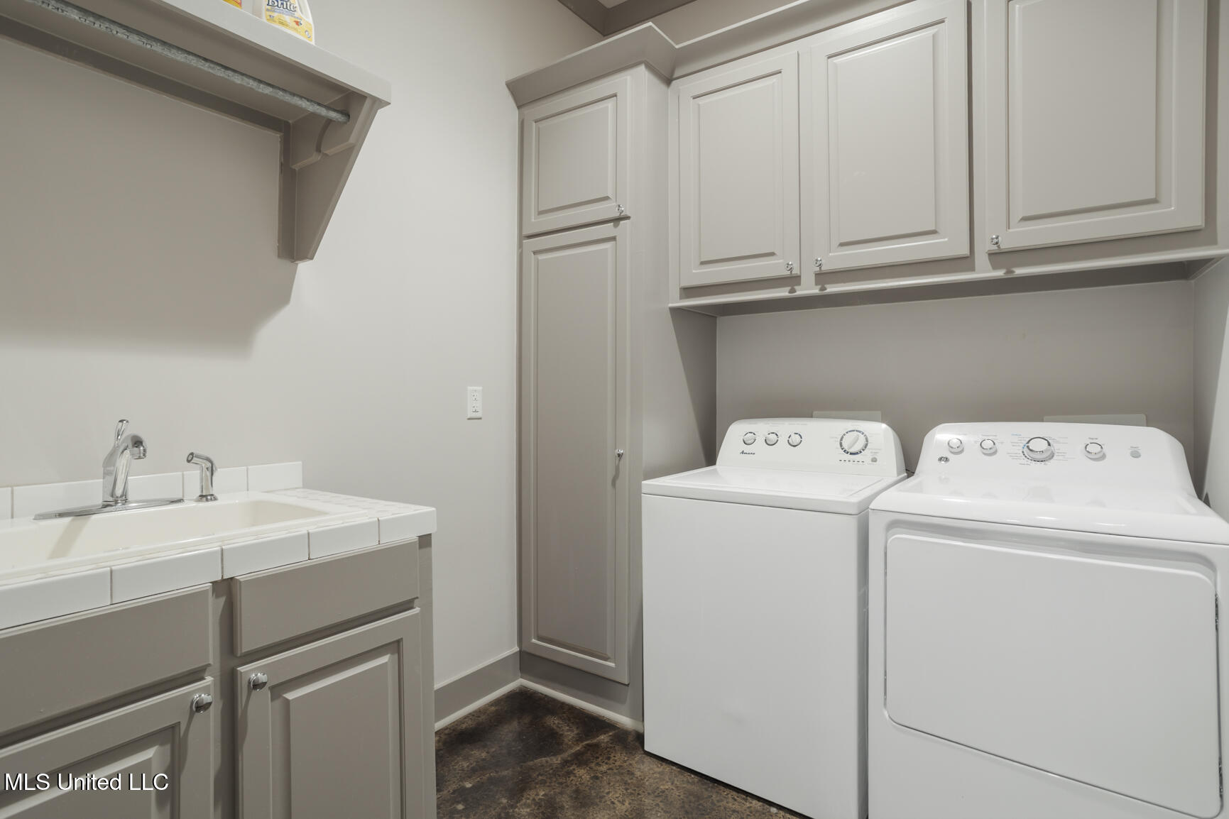 708 Prosperity Crossing Flowood, MS 39232 - Photo 19 of 37 708 Prosperity Crossing-18