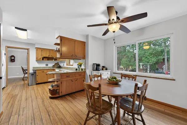 $685,000 | 28-w075 Aurora Avenue, Naperville, IL 60540