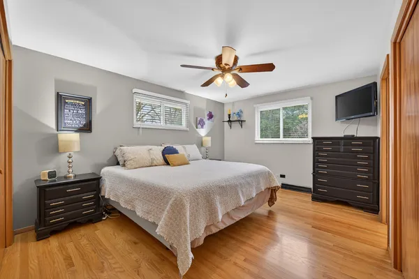 $685,000 | 28-w075 Aurora Avenue, Naperville, IL 60540