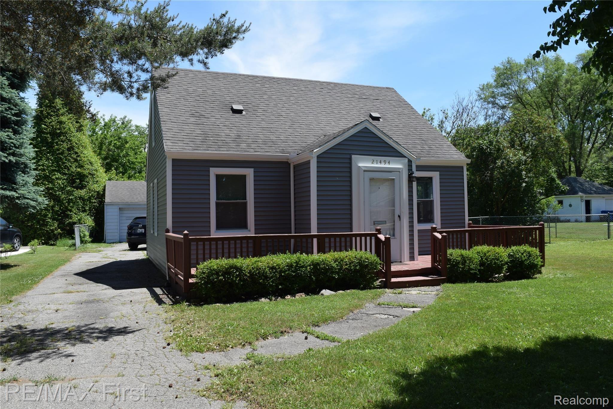21494 Doepfer Road Warren, MI 48091 - Photo 28 of 33 DSC_0243.JPG