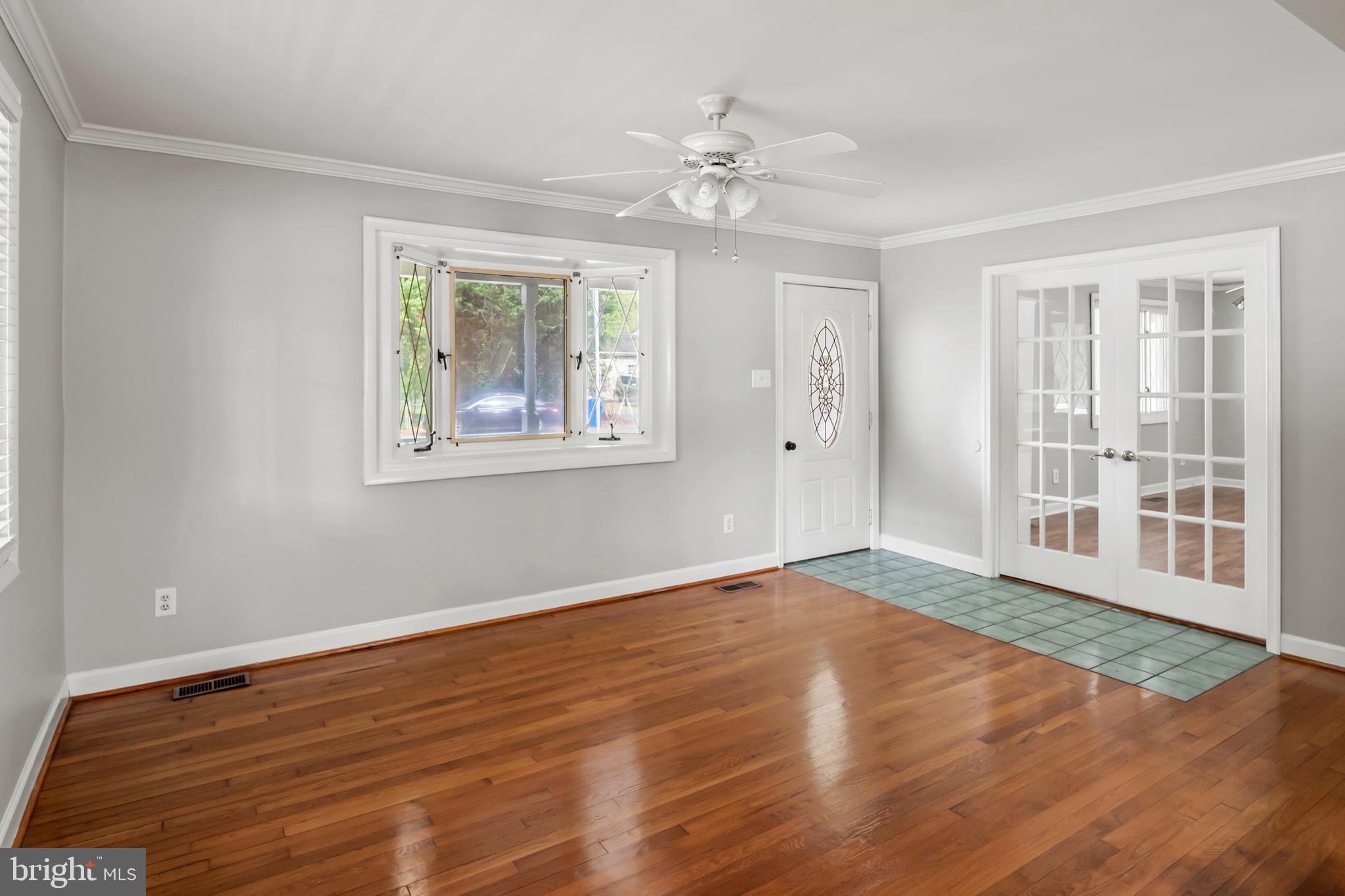 7329 Judi Drive Bryans Road, MD 20616 - Photo 15 of 47 Living Room