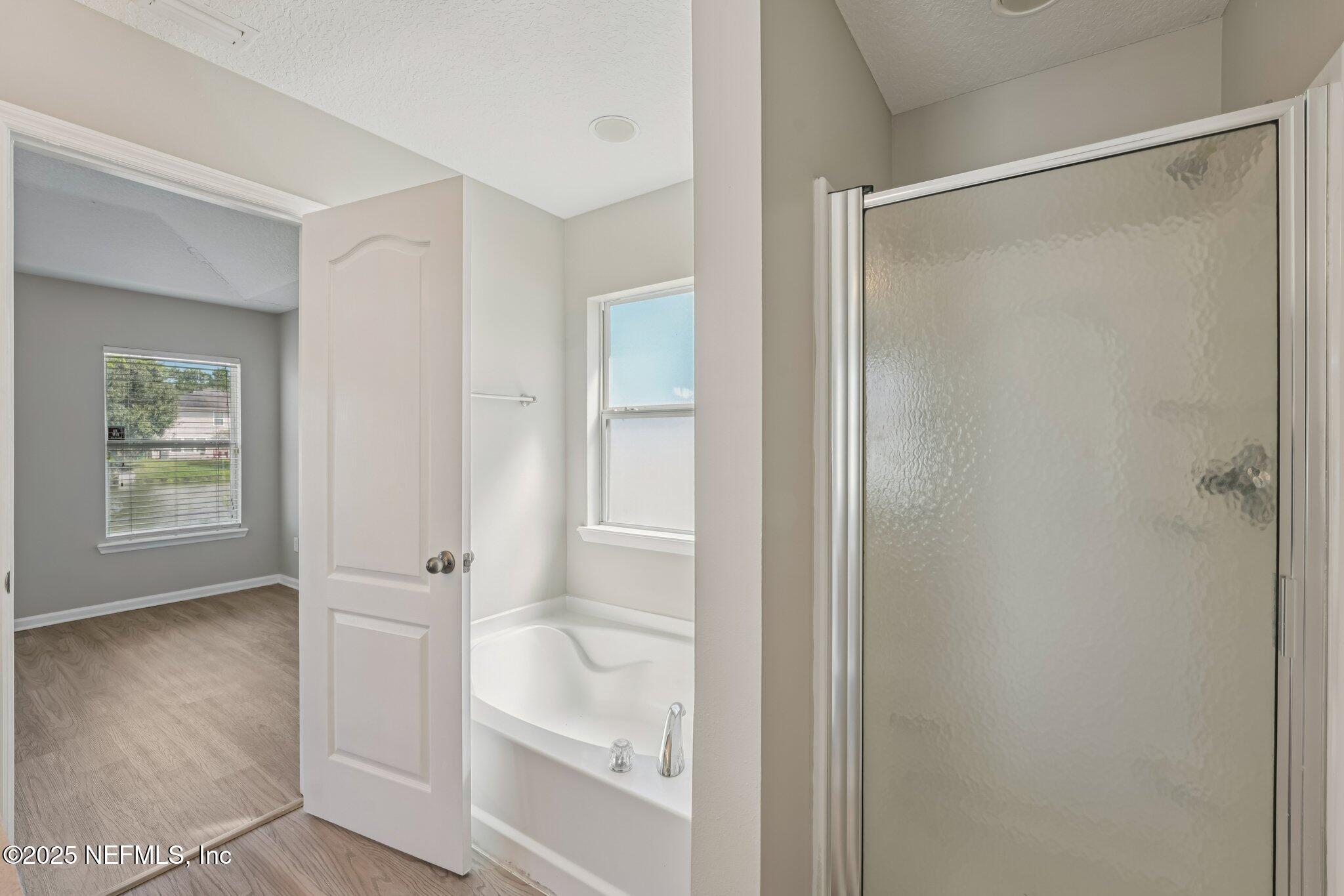 1068 Morning Light Road Jacksonville, FL 32218 - Photo 20 of 34 Primary Bath