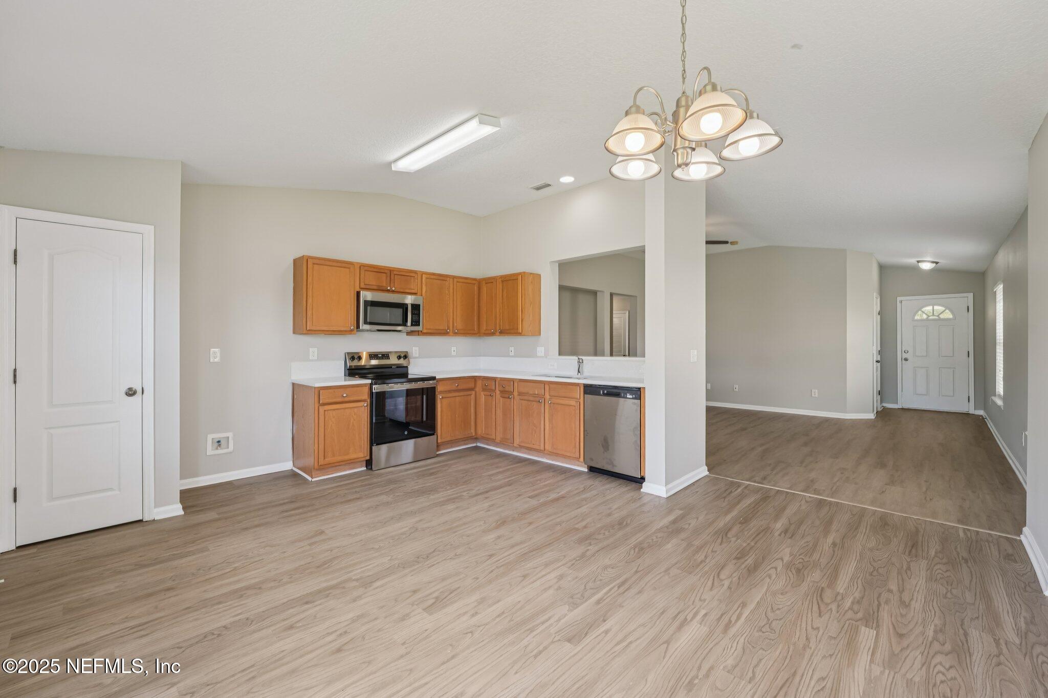 1068 Morning Light Road Jacksonville, FL 32218 - Photo 7 of 34 14-web-or-mls-Morning Light Rd-S1910-014