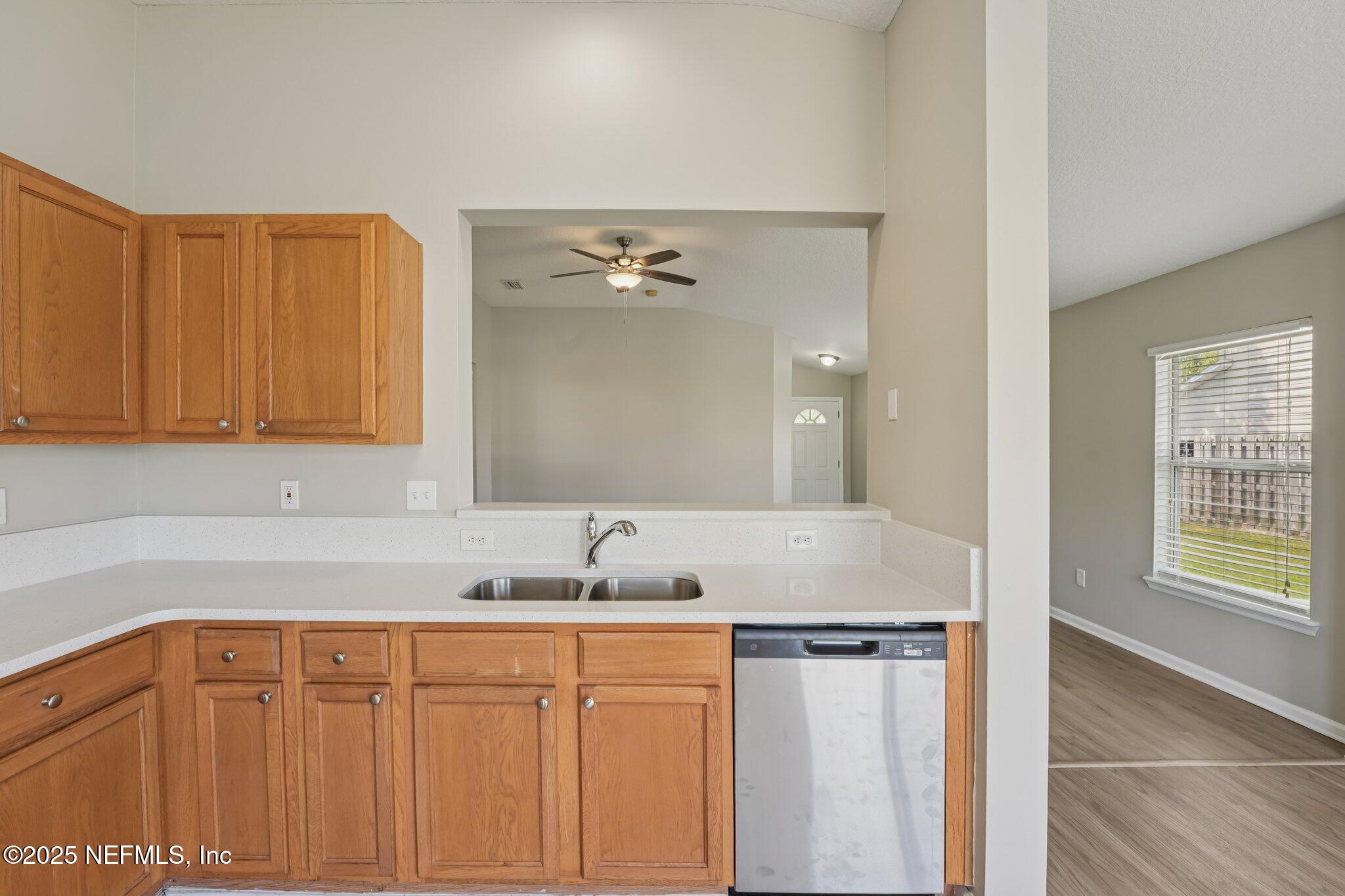 1068 Morning Light Road Jacksonville, FL 32218 - Photo 8 of 31 16-web-or-mls-Morning Light Rd-S1910-016