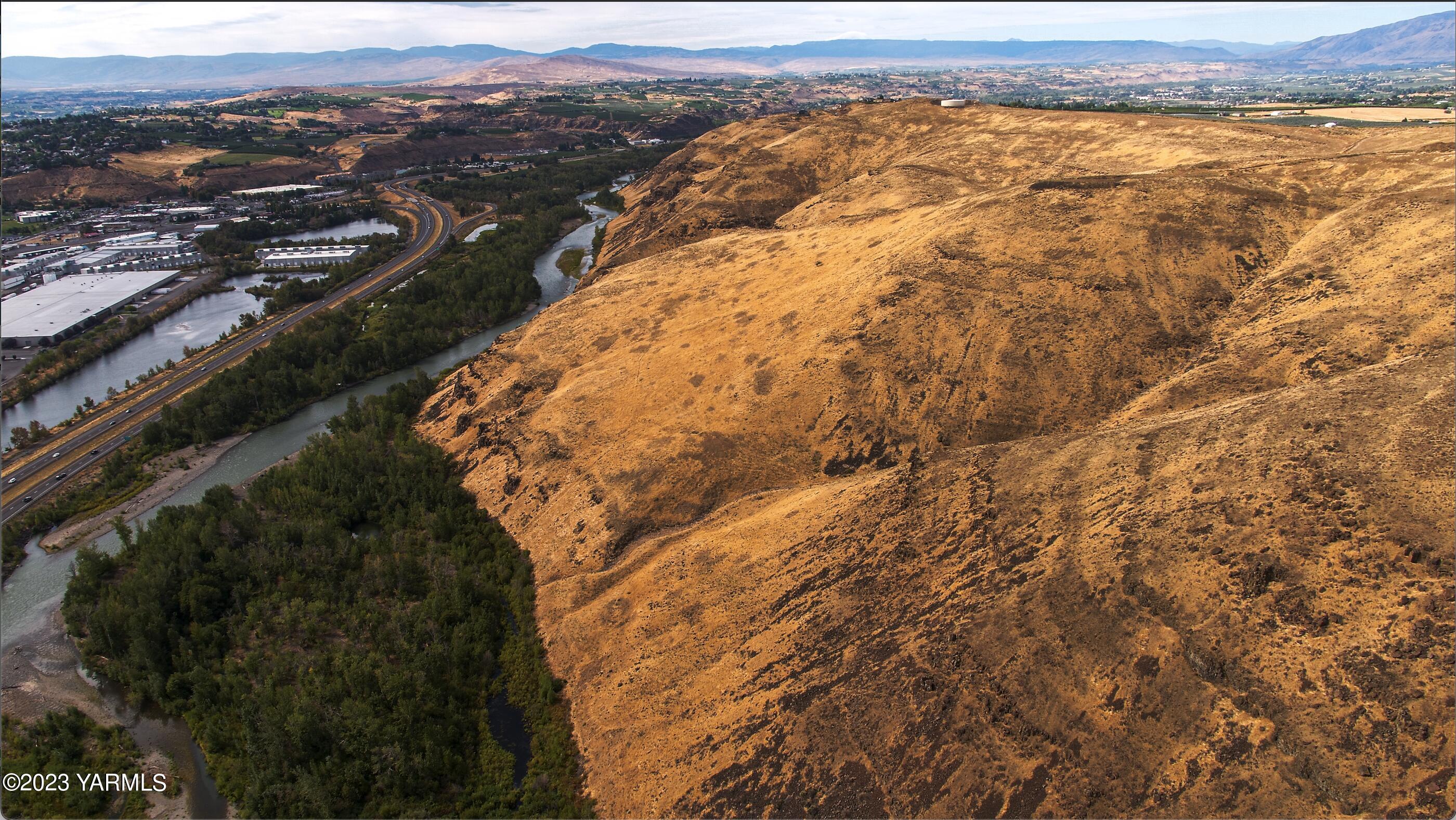 Tbd Lookout Point Drive Selah, WA 98942 - Photo 19 of 27 view of city and ocean